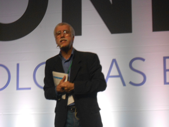 Conferência do professor José Pacheco. Foto: Andréa Motta (22/11/2012)